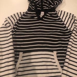 Ivivva by lululemon girls hooded knit sweater top kangaroo pocket size L 12